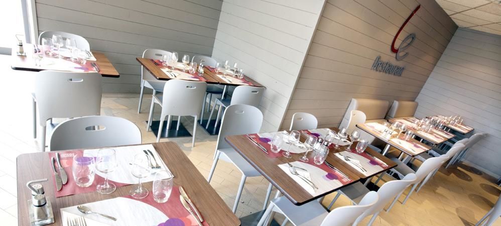Campanile Moulins Avermes Restaurante foto